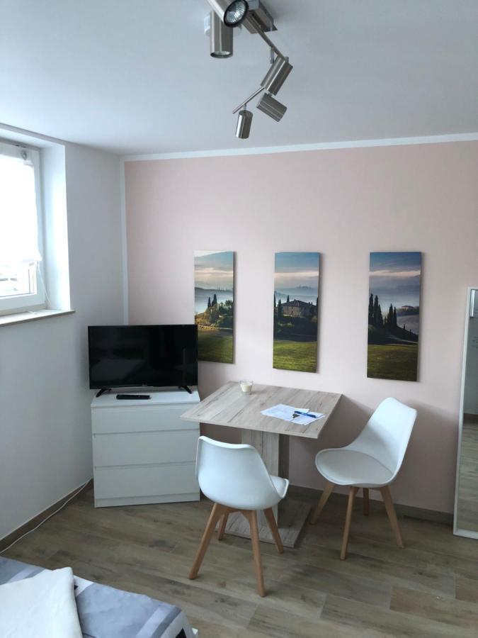 Neckartenzlingen Ferienwohnungen Lamisto Am Waldesrand מראה חיצוני תמונה